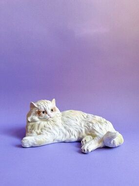 Vintage Persian Large White Ceramic Cat 12” Laying Down Statue